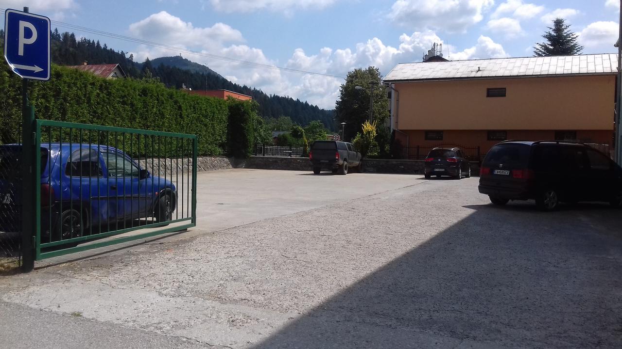 Penzion Anton Teplicka nad Vahom Exterior photo
